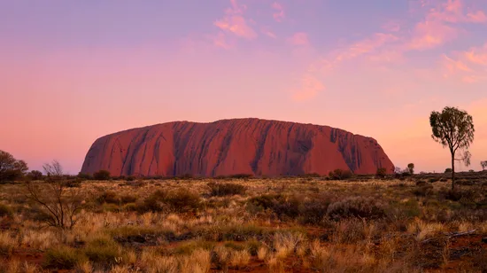烏魯魯聖地 & 日落一日遊